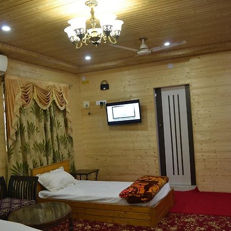Hotel Grg Residency Srīnagar Kültér fotó