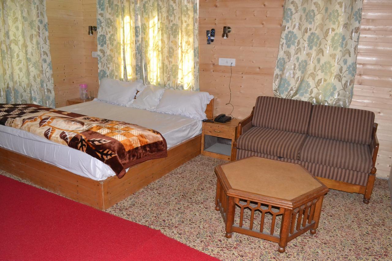 Hotel Grg Residency Srīnagar Kültér fotó