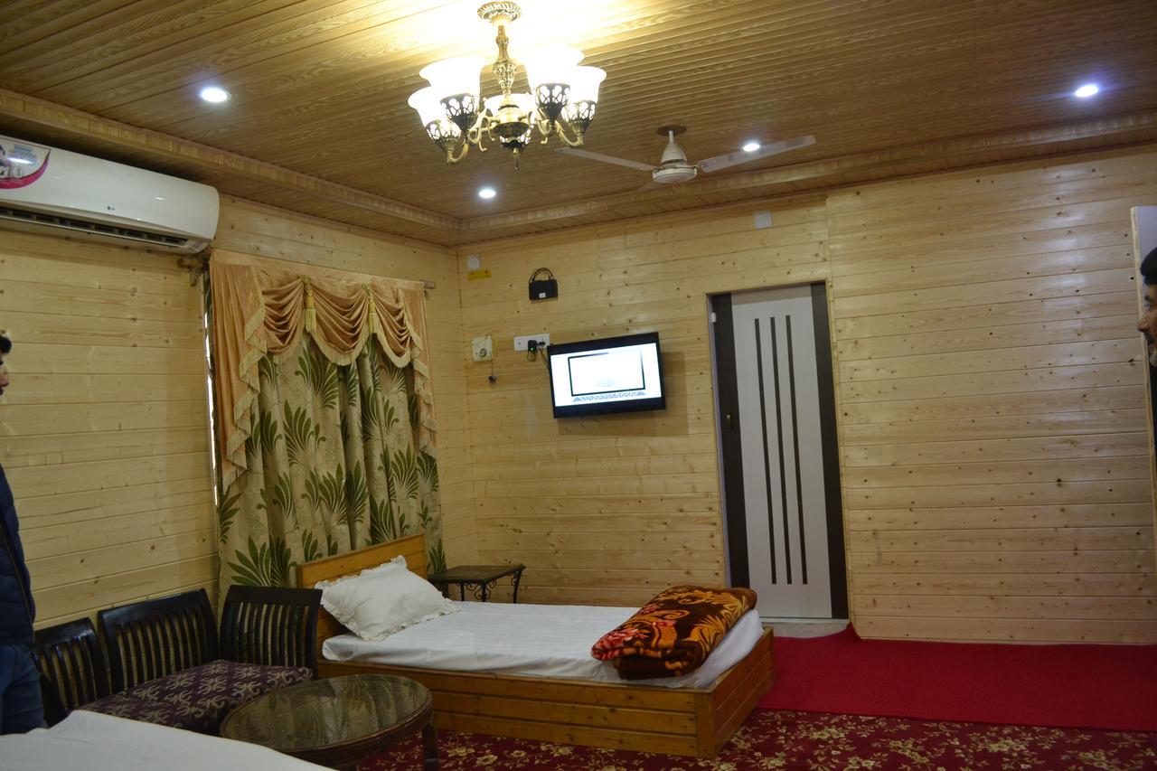 Hotel Grg Residency Srīnagar Kültér fotó