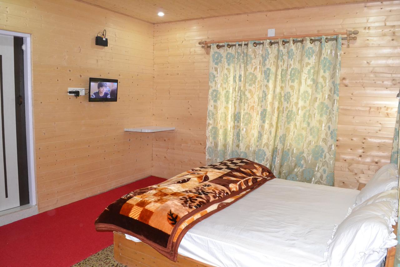 Hotel Grg Residency Srīnagar Kültér fotó